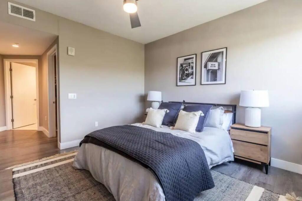Comfortable & Spacious 2bdr - 2bth For 4 Guests In Hollywood Los Ángeles