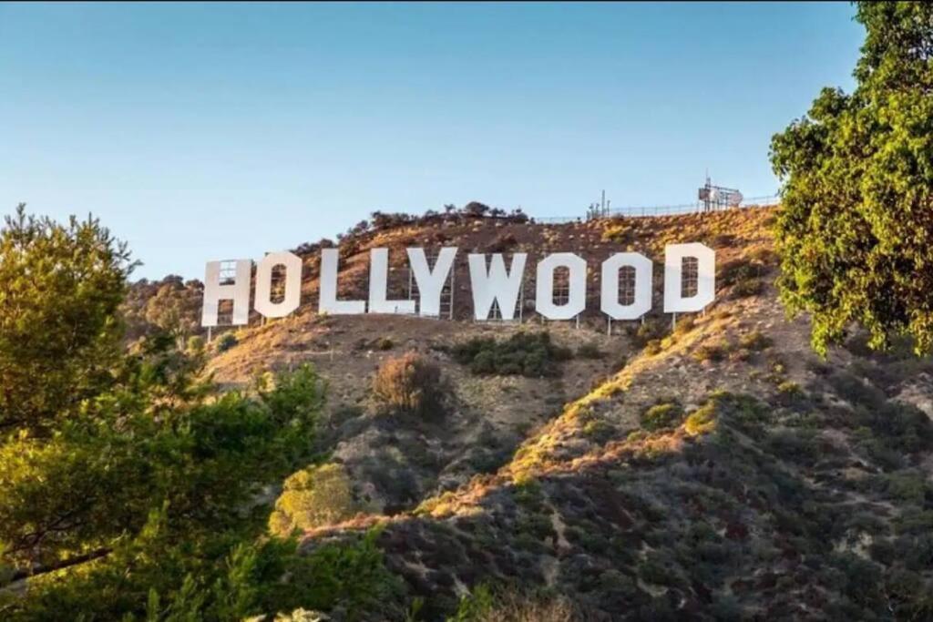 Apartamento Comfortable & Spacious 2bdr - 2bth For 4 Guests In Hollywood *